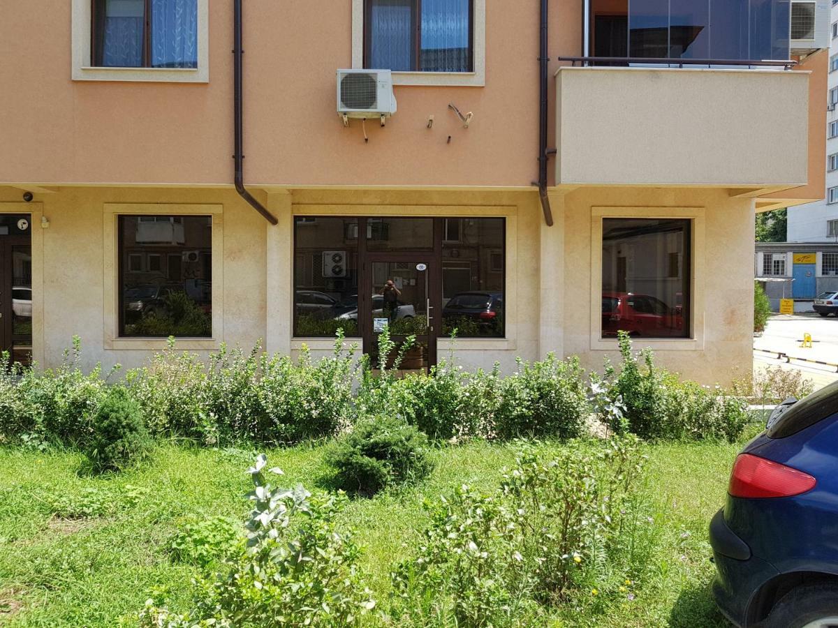 Хепи Апартмънтс Plowdiw Exterior foto